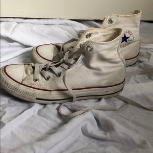 WHITE HIGH TOP CONVERSE